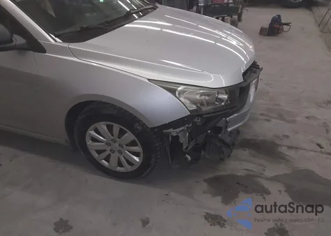 2011 Chevrolet Cruze Ls z USA, uszkodzony, nr VIN 1G1PC5SHXB7298923